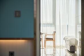 Calacatta Hotel & Resort