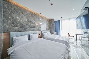 Calacatta Hotel & Resort