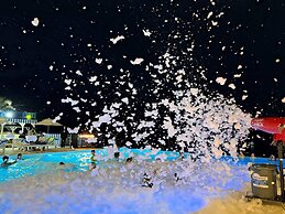 Calacatta Hotel & Resort