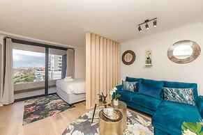 Colourful and Cosy Studio Apartment in Newlands