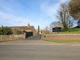 107 Kings Chalet Park