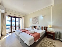 Monte Gordo Beachview 2 by Homing