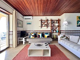 Monte Gordo Beachview 2 by Homing