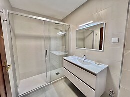 Monte Gordo Beachview 2 by Homing