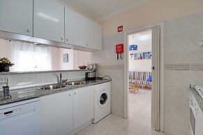 Albufeira Concept With Pool by Homing