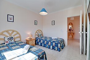 Albufeira Concept With Pool by Homing