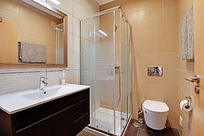 Albufeira Paradise With Pool by Homing