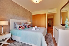 Albufeira Paradise With Pool by Homing