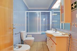 Monte Gordo Downtown by Homing