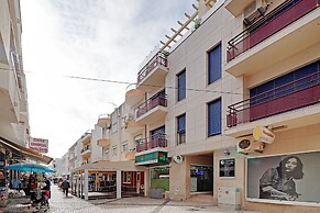 Monte Gordo Downtown by Homing