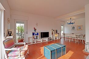 Albufeira Central 1 by Homing