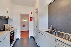 Albufeira Central 1 by Homing