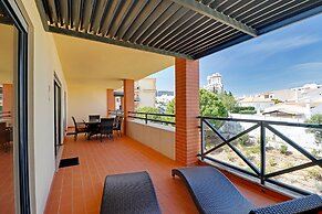 Albufeira Modern 1 With Pool by Homing