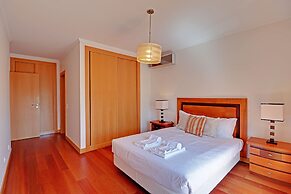 Albufeira Modern 1 With Pool by Homing