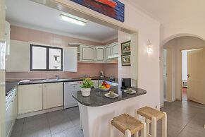 Vilamoura Central 1 by Homing