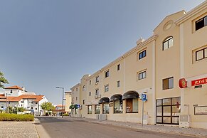 Vilamoura Central 1 by Homing