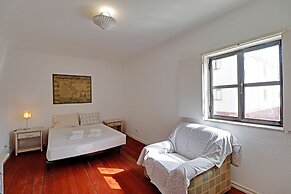 Vilamoura Central 1 by Homing