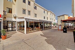 Vilamoura Central 1 by Homing