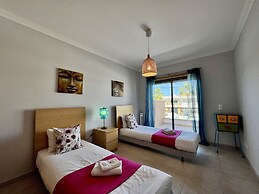 Albufeira Garden Villa With Pool