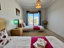 Albufeira Garden Villa With Pool