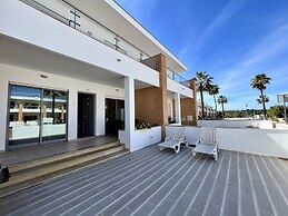Albufeira Garden Villa With Pool