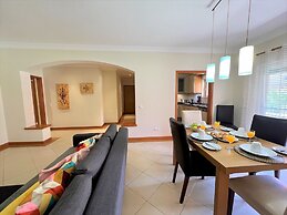 Vilamoura Victoria Gardens With Pool