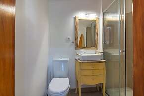 Faro Airport Flat 3 by Homing