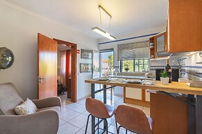 Faro Airport Flat 3 by Homing