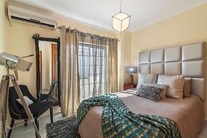 Faro Airport Flat 4 by Homing