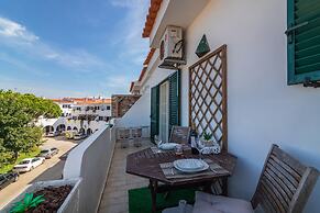 Faro Airport Flat 5 by Homing