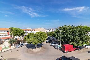 Faro Airport Flat 5 by Homing