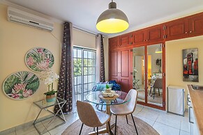 Faro Airport Flat 5 by Homing