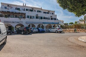 Faro Airport Flat 5 by Homing