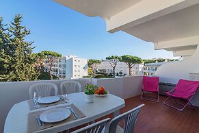 Vilamoura Cosy 2 With Pool by Homing