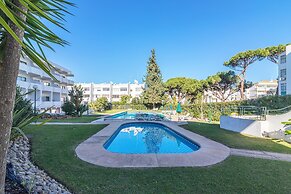 Vilamoura Cosy 2 With Pool by Homing