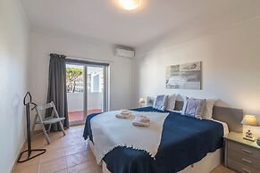 Vilamoura Cosy 2 With Pool by Homing