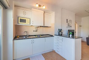 Vilamoura Cosy 2 With Pool by Homing