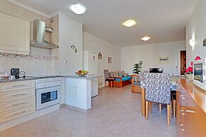 Praia DA Rocha Central With Pool