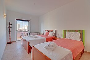 Praia DA Rocha Central With Pool