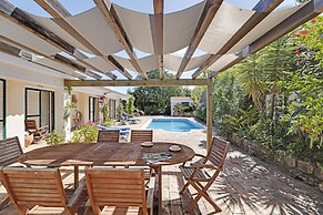 Algarve Country Villa With Pool