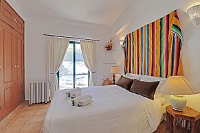 Algarve Country Villa With Pool