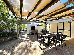 Algarve Country Villa With Pool