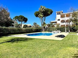 Vilamoura Prestige With Pool by Homiing