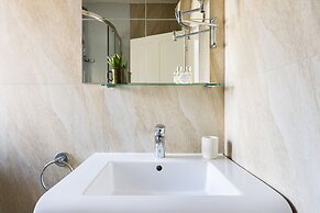 The Tower Bridge Luxury Collection