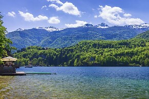 Alpine Chalet Metka at Lake Bohinj