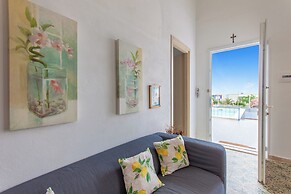 Alcamo Pool House