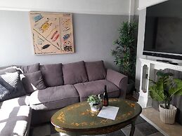 Bright 4-bed House 15 min to Manchester Centre