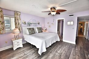 0112 Waters Edge Resort 3 Bedroom Condo by RedAwning