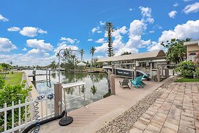 Sandcastles of Marco Island Waterfront Private Pool by RedAwning