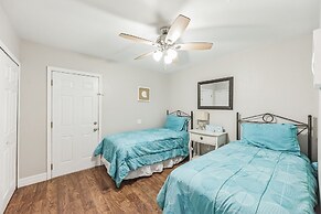 Sandcastles of Marco Island Waterfront Private Pool by RedAwning